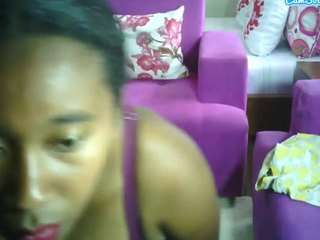 divinaqueen webcam model