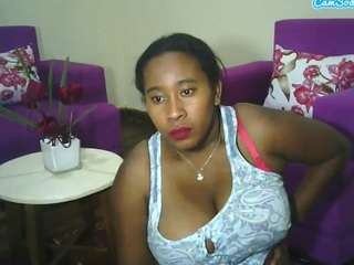 divinaqueen's CamSoda show and profile