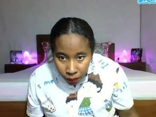 divinaqueen live webcam show