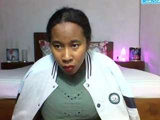 divinaqueen live webcam show