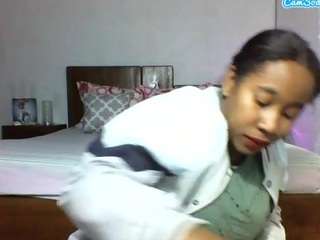 divinaqueen live webcam show