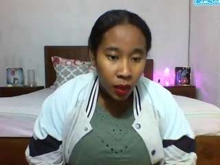 divinaqueen live webcam show