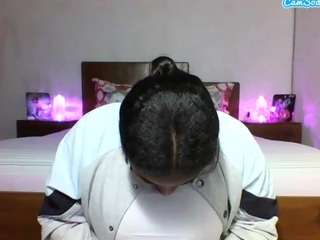 divinaqueen live webcam show