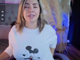 isabellalita Live Webcam on CamSoda