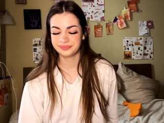 laurynersery from CamSoda is Freechat