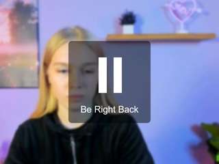 megan-cold webcam