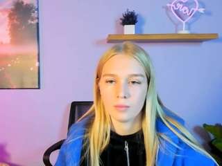 megan-cold webcam