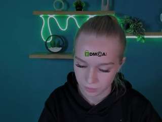 megan-cold webcam