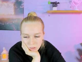 megan-cold webcam model