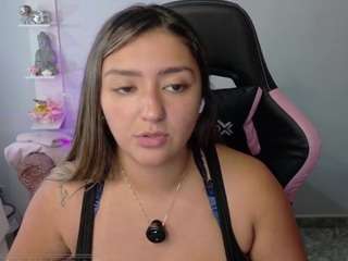 melaanyluckk Live Webcam on CamSoda