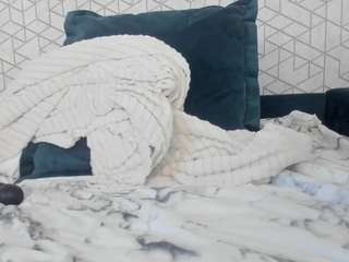 nayavalen's CamSoda show and profile