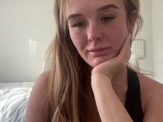 Checkout steaming hot slut Amberjayxox0 and her bare naked figure amberjayxox0 from CamSoda