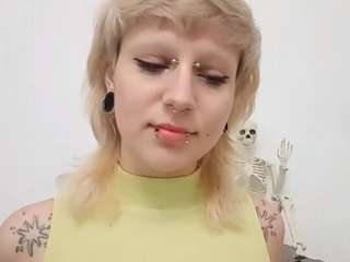 ellasvensson Live Webcam on CamSoda