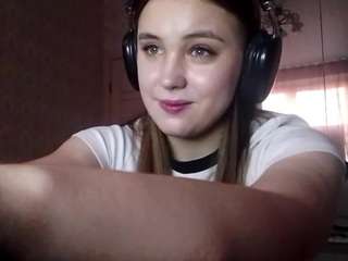 lucyhill webcam