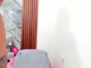 le modèle nikitaa20 est en webcam porno dans un show sur le site camsoda, il possède les tags suivants: anal,ball sucking,young adult,teen 18,tattoos,fuck machine,foot fetish,facial piercings,erotic dance,drinking,double penetration,cowgirl,brown eyes,black hair,big tits,hd,petite