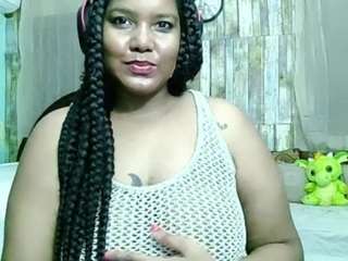 rubilove16's CamSoda show and profile