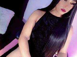 anaiisvelvet is a trans cam model that is online now on Camsoda Trans