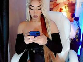 AnaiisVelvet