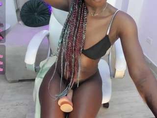 ebony-rosee
