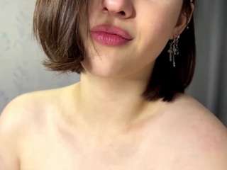 linnieramonez Live Webcam on CamSoda