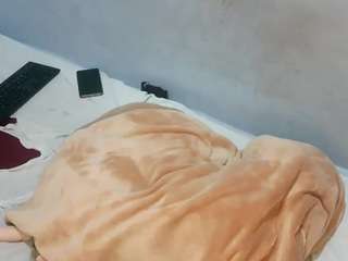 prettylilly95 live cam profile