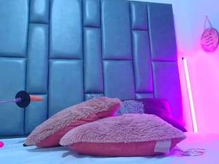 scarletnoir4u Live Webcam on CamSoda