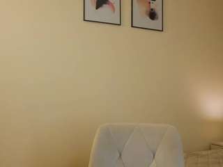 seleneditore from CamSoda is Freechat