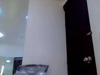  winnybarrness chat room