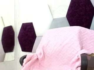 winnybarrness's CamSoda show and profile