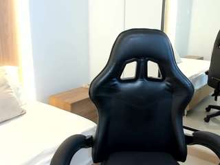  olivia-willoow chat room