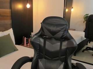 olivia-willoow webcam