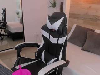 olivia-willoow webcam