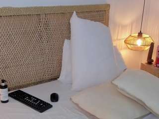 olivia-willoow webcam