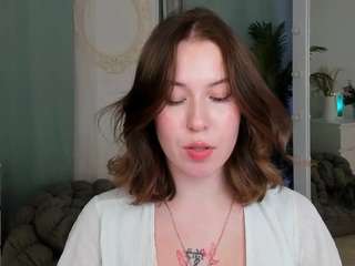 lanaroselle Live Webcam on CamSoda