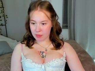 lanaroselle Live Webcam on CamSoda
