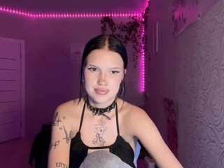 hilariaburtchell from CamSoda