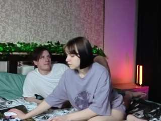  kawaiihornyartists chat room