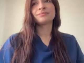 Live webcam model lunabum on Soda Cams