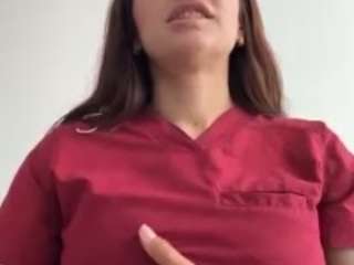 Live webcam model lunabum on Soda Cams