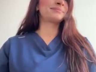 Live webcam model lunabum on Soda Cams