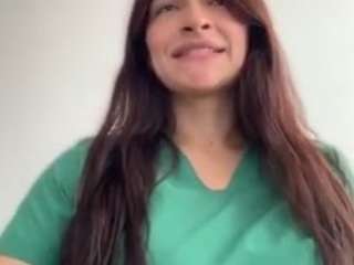 Live webcam model lunabum on Soda Cams