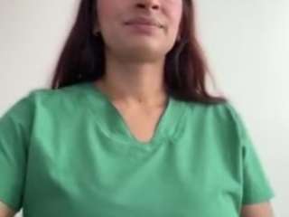 Live webcam model lunabum on Soda Cams