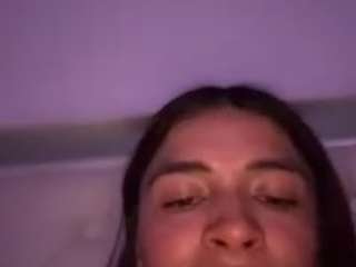 Live webcam model lunabum on Soda Cams