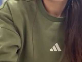 Live webcam model lunabum on Soda Cams