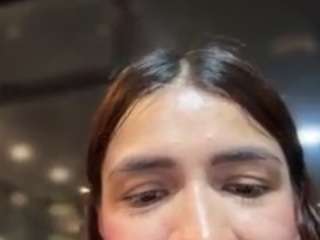 Live webcam model lunabum on Soda Cams