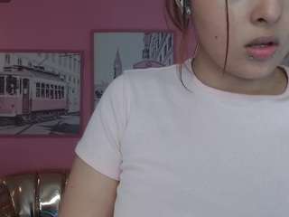mia-foster-t Drinking live webcam