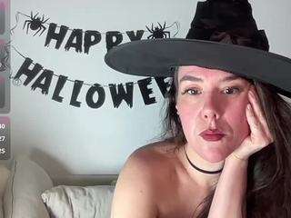 milkhoneylullabies webcam