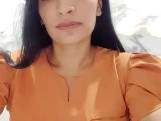 le modèle rousse25 est en webcam porno dans un show sur le site camsoda, il possède les tags suivants: anal,ass clapping,athletic,ball sucking,black hair,blowjob,brown eyes,creampie,foot fetish,large tits,no drinking,no smoking,tattoos,thick,mobile