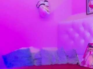 stronger-boy webcam model