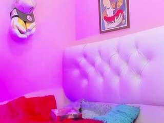 stronger-boy webcam model